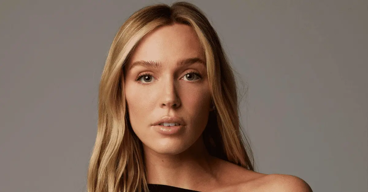 “Call Her Alex” : Alex Cooper dévoile les coulisses de son empire sur Disney+