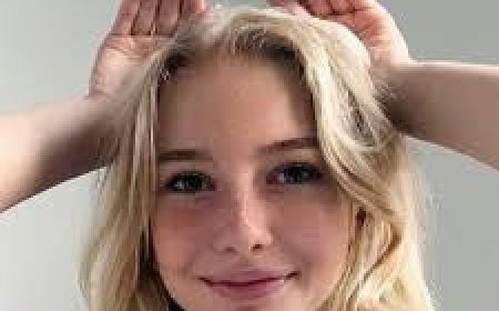 The Rise of Zooemoore: A Style Icon and Creative Force