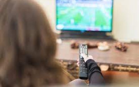 Unlocking the IPTV Goldmine: A Guide to Reselling IPTV and Choosing the Right Server