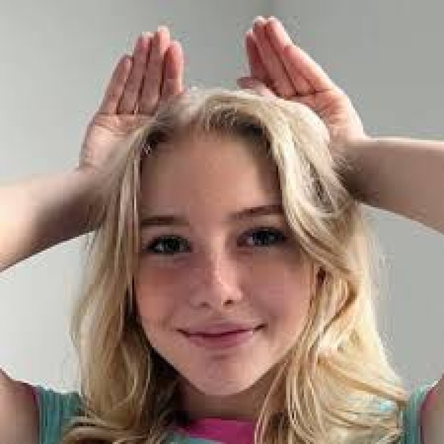 The Rise of Zooemoore: A Style Icon and Creative Force